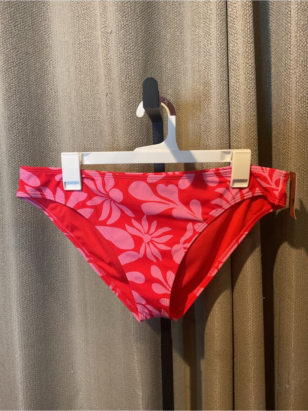 NWT Shade & Shore Pink and Red‎ Floral Low Rise Bikini Bottoms L